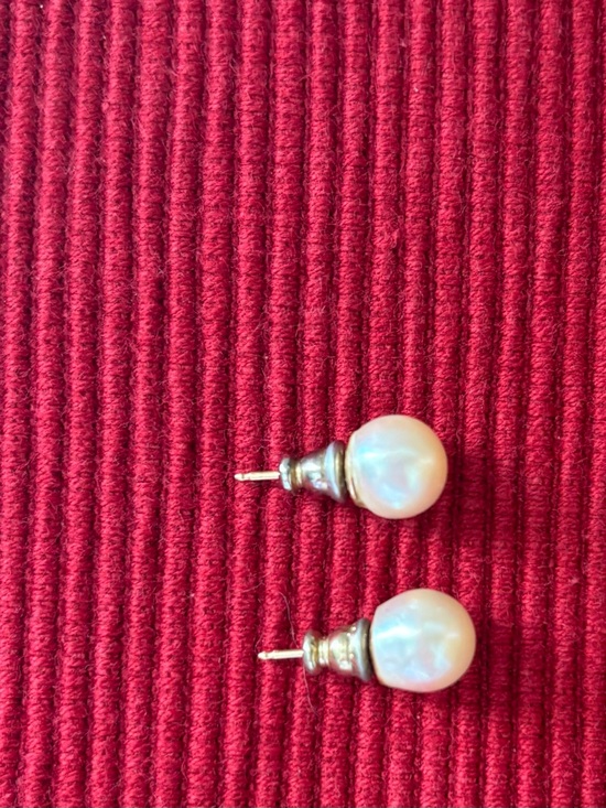 Unique Vintage Jewelry - Vintage Pearl stud earrings, may be freshwater but never appraised elegant look